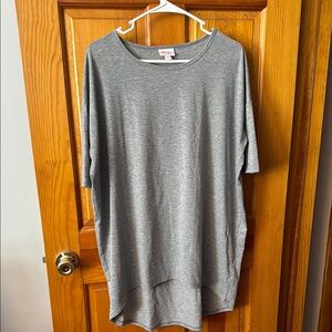 #24 - LuLaRoe Gray Oversized Relaxed Tunic Top